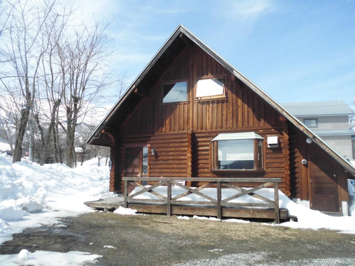 Log Cottage Villa Happo Hakuba Extérieur photo